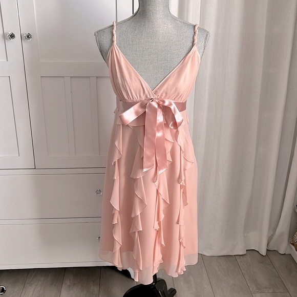 BCBGMaxAzria Dresses & Skirts - BCBGMaxAzria 100% Silk Dress Antique Blush